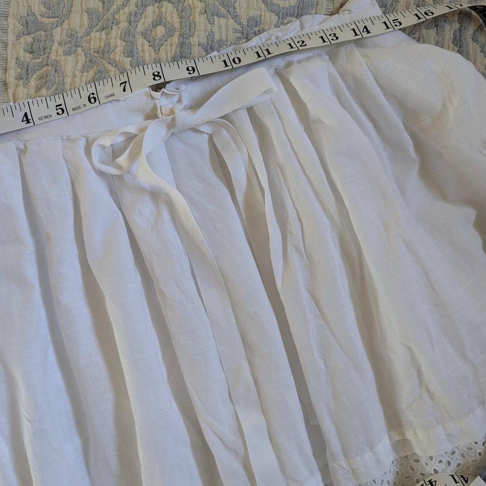 GAP White Embroidered Eyelet Skirt - Picture 7 of 8